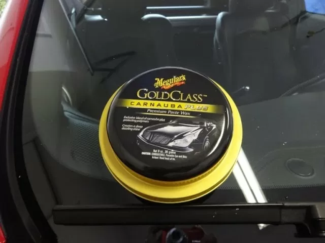 Твердий віск карнаубу Meguiar's Gold Class Carnauba Plus Paste Wax 311 г