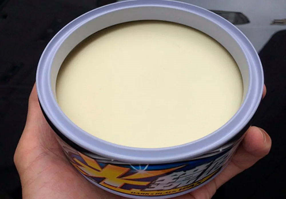 Віск-антицарапін для світлих автомобілів SOFT99 Scratch Clear Wax Mirror Finish Silver 200г