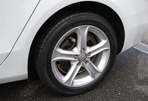 SOFT99 DiGloss Black Devil Tire Wax 200мл