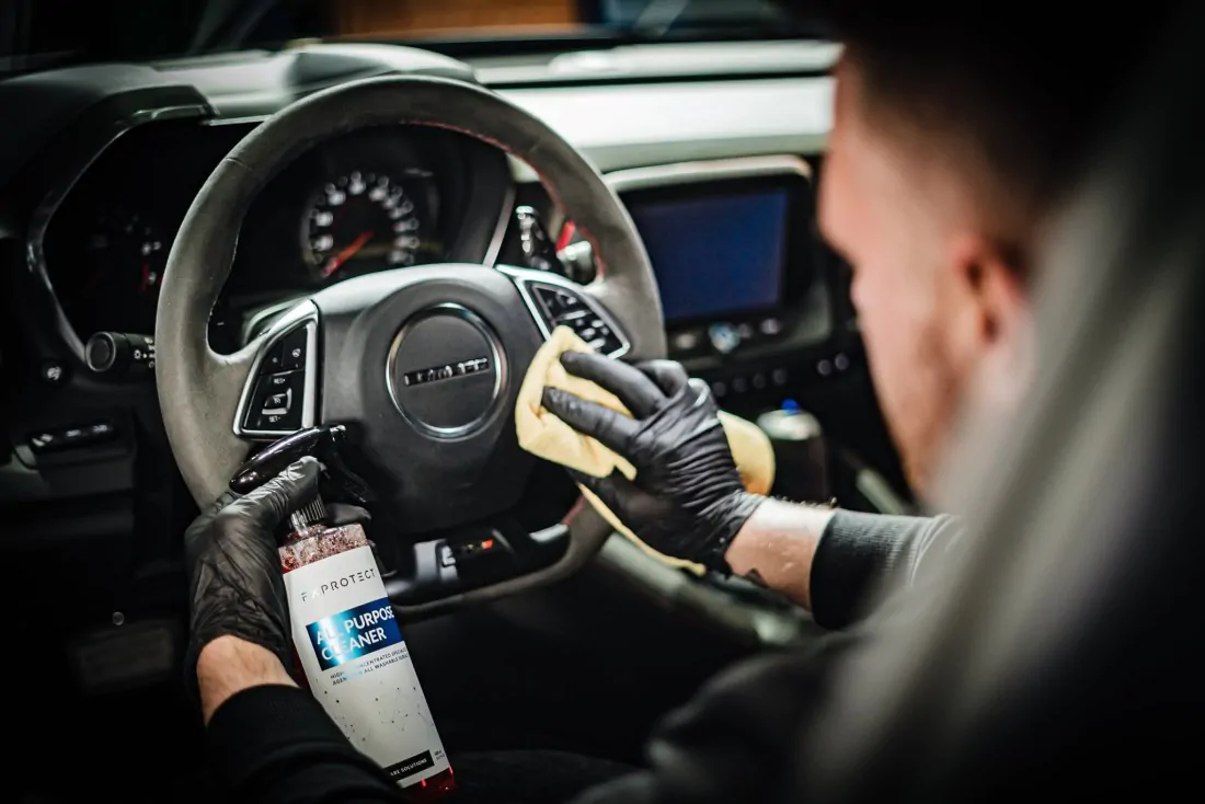 Універсальний засіб для чищення кузова та салону автомобіля FX Protect APC Strong
