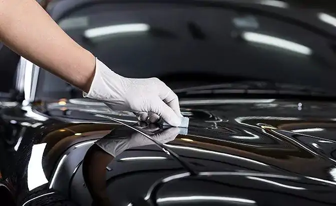 Віск твердий для темних авто Chemical Guys Black Luminous Glow Snfusion Wax For Black and Dark Cars 243мл (WAC307)
