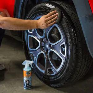 Глянцевий блиск для шин Chemical Guys Tire Kicker Extra Glossy Tire Shine 3785мл (TVD113)