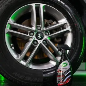 Поліроль для чорніння шин з графеном Turtle Wax HS Graphene Acrylic Tire Shine Spray Coating (53747)