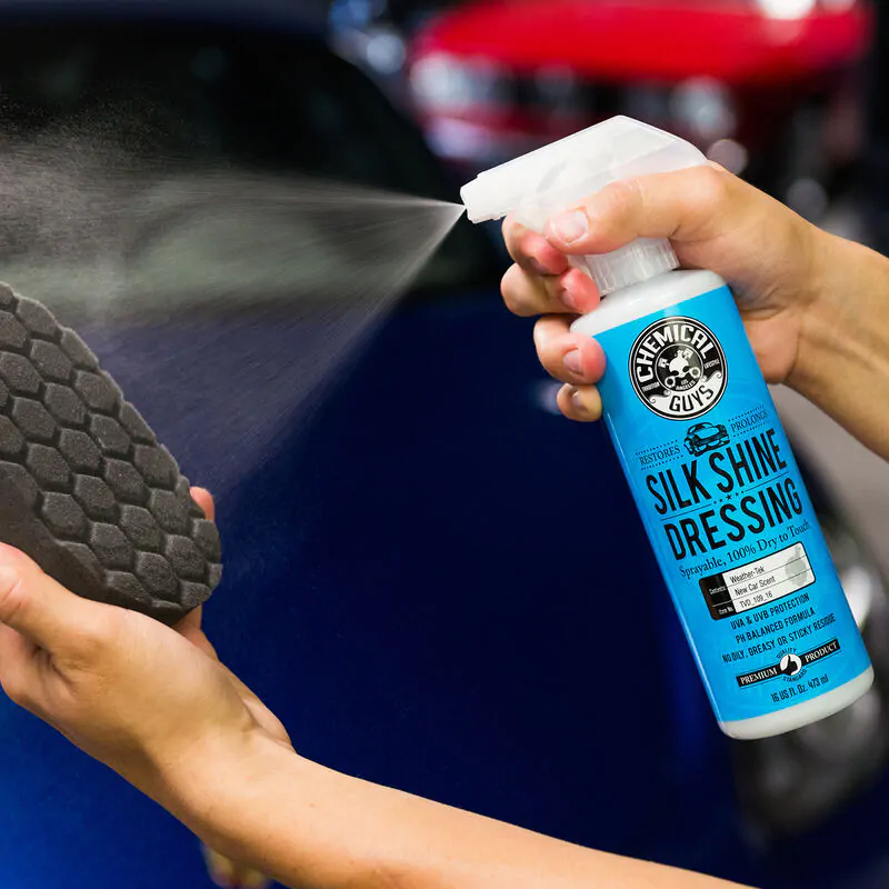 Дресинг для гуми, вінілу, пластику Chemical Guys Silk Shine Vinyl, Rubber, Plastic Satin Protectant Dressing 3785мл (TVD109)