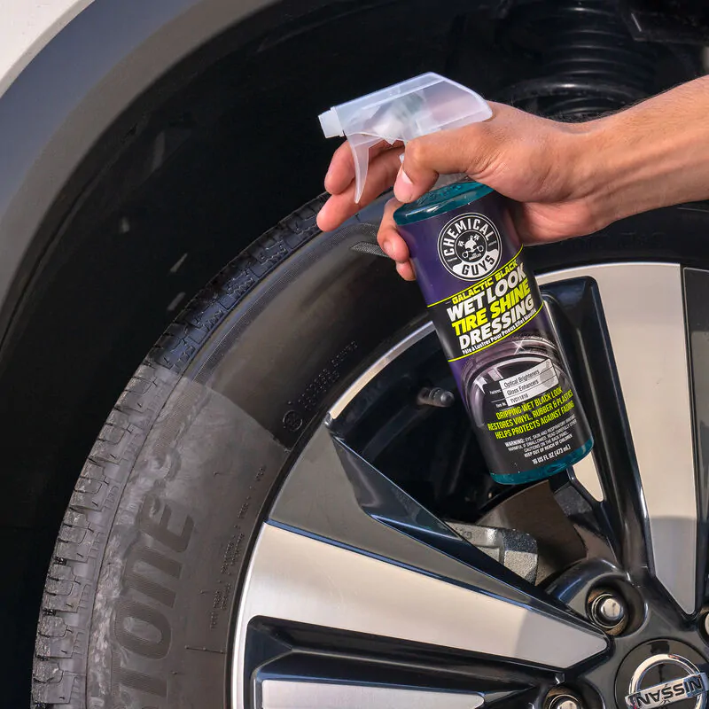 Захисний засіб для гуми блискучий Chemical Guys Galactic Black Wet Look Tire Shine Dressing 473мл (TVD118_16)