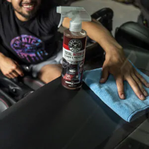 Засіб для очищення та захисту салону, аромат вишні Chemical Guys Total Interior Cleaner & Protectant Black Cherry Scented 473мл (SPI225_16)
