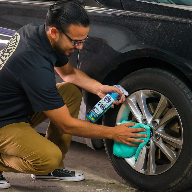 Засіб для сухого миття Chemical Guys Swift Wipe Complete Waterless Car Wash Easy Spray & Wipe Formula 3785мл (CWS209)
