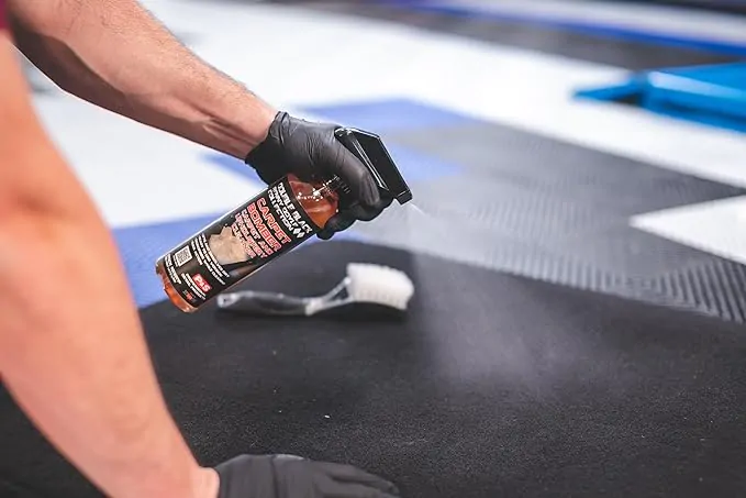 Очищувач килимових та оббивних матеріалів P&S Carpet Bomber Carpet & Upholstery Cleaner 473мл