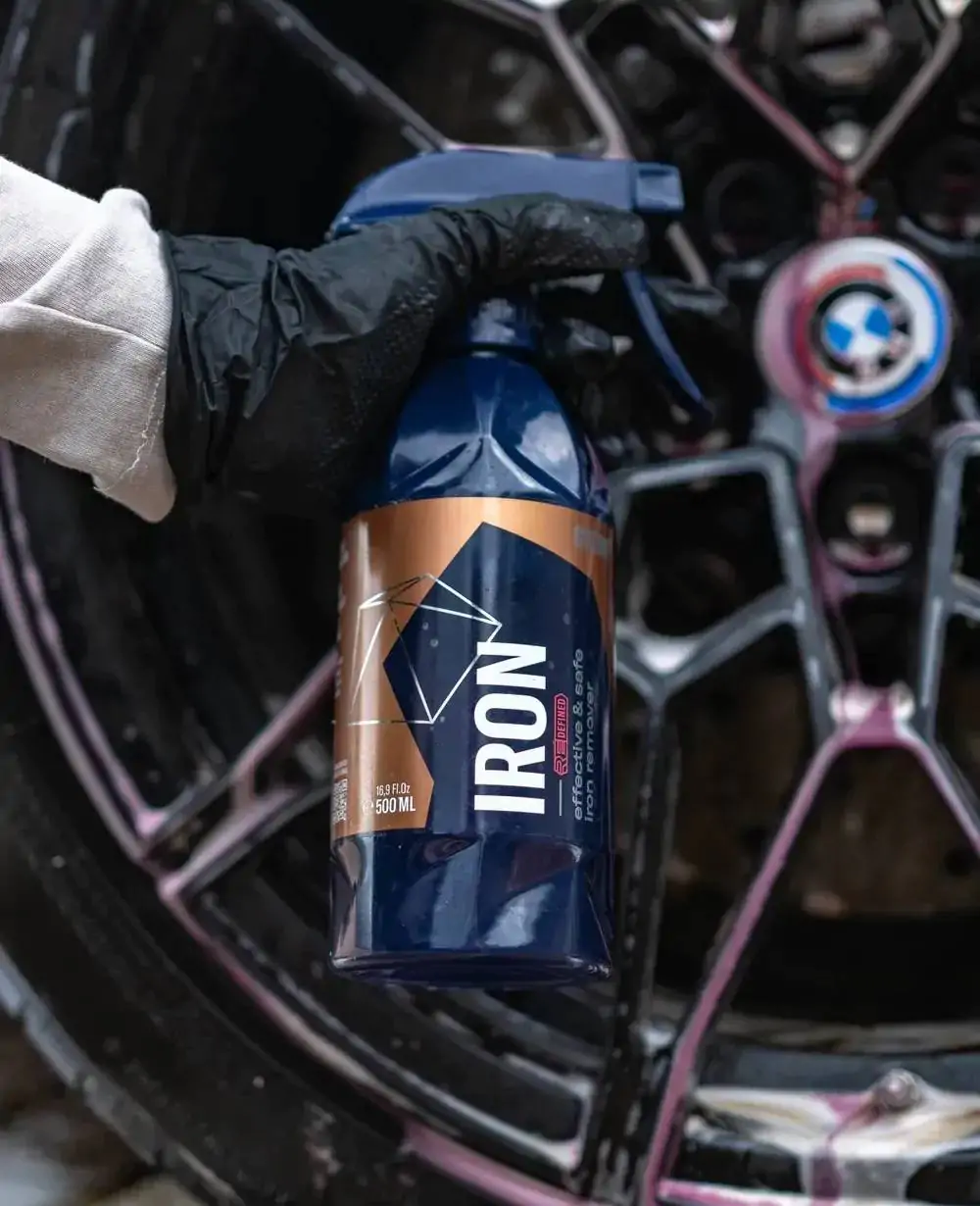 Засіб для видалення металевих вкраплень Gyeon Iron REDEFINED 1л (8809432670919)