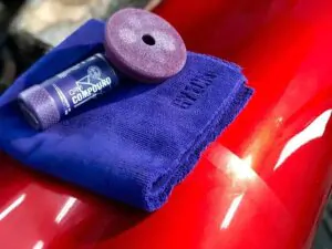 Однокрокова полірувальна паста Gyeon Q²M Compound 1л
