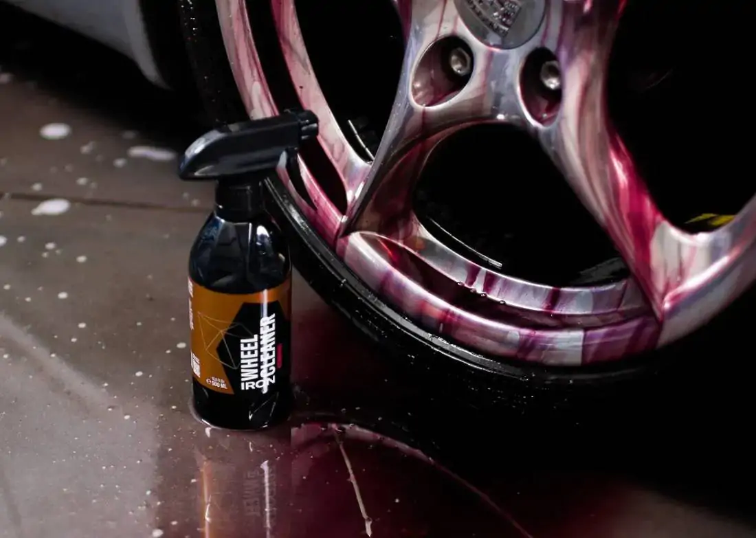 Очищувач колісних дисків від металів з індекацією Gyeon Q²M Iron WheelCleaner REDEFINED