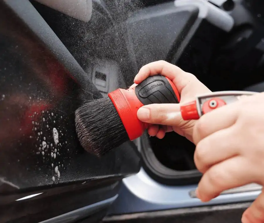Пензель універсальна для детейлінгу MaxShine Curved Grip XL Detailing Brush Mixed Red (704627-R)